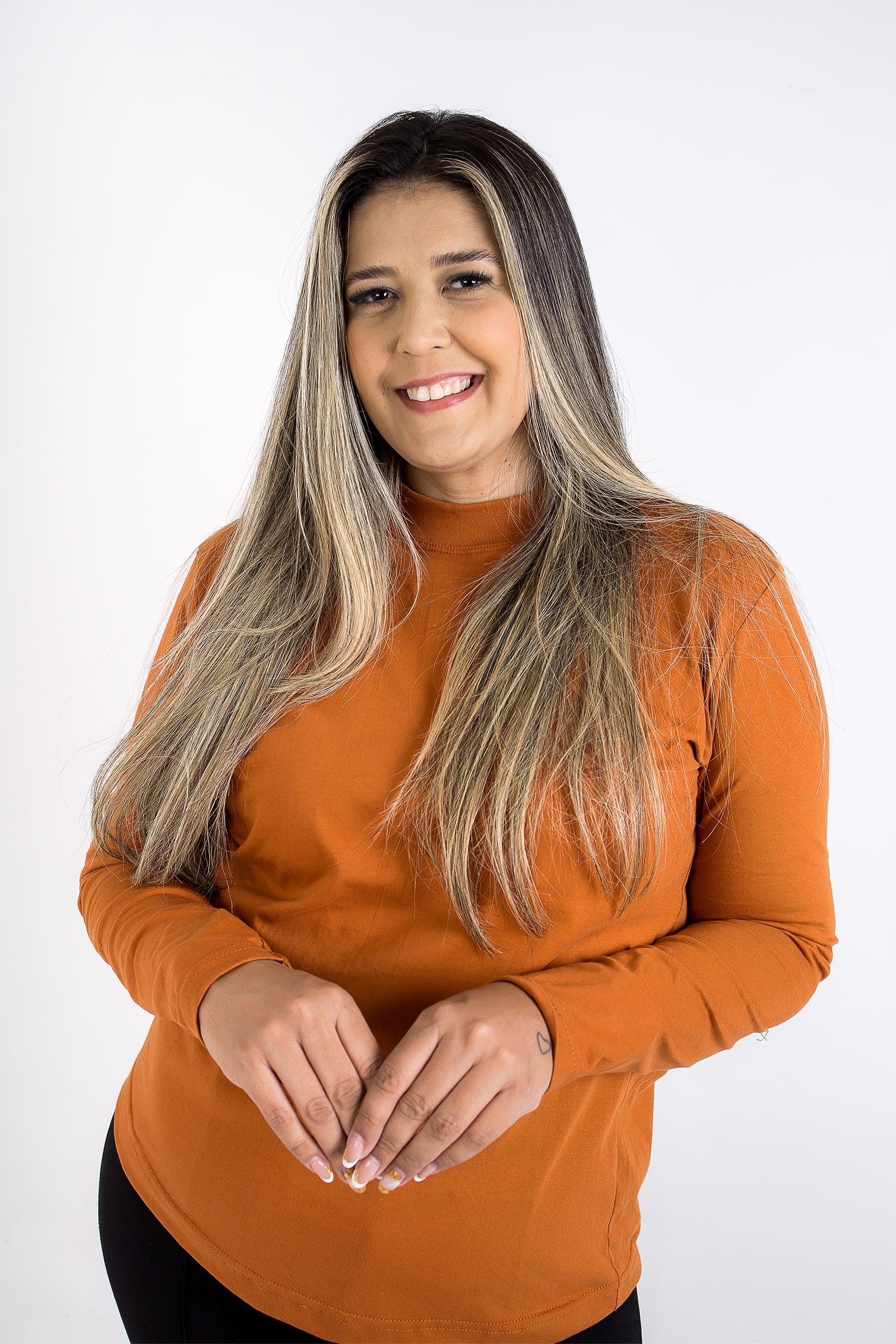 Básica manga longa gola alta